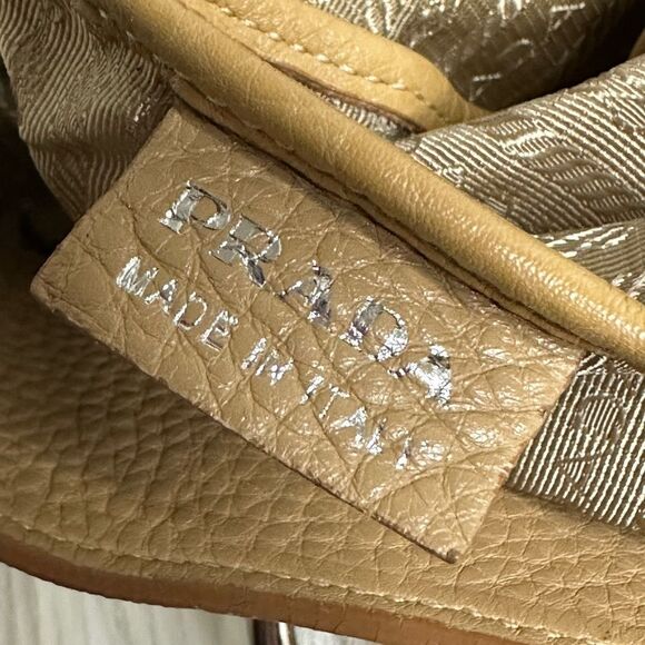 💯 Authentic Prada Tote Bag, Two- Way🍀 - Picture 16 of 16